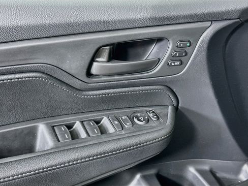 Used 2025 Honda Odyssey Sport-L image 15