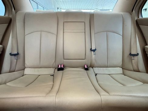 Used 2008 Mercedes-Benz E 350 4MATIC Sedan image 22