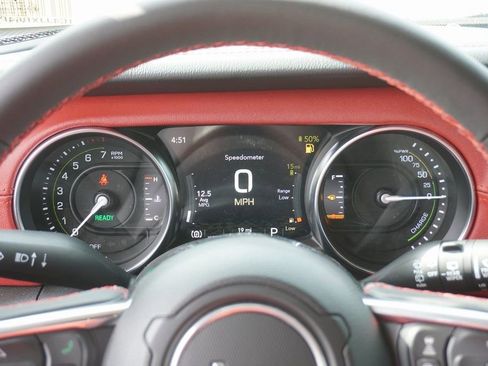 Used 2023 Jeep Wrangler Unlimited Rubicon 4xe image 22