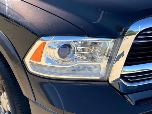 Used 2017 RAM 1500 Laramie Longhorn image 25