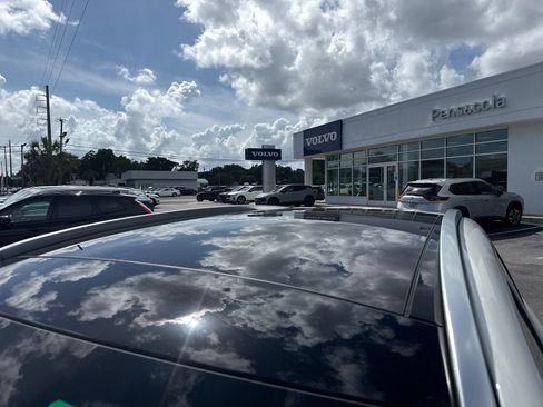 Used 2021 Mercedes-Benz GLC 300 image 9