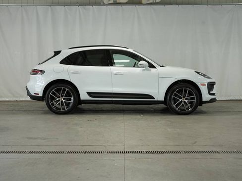 New 2025 Porsche Macan image 8