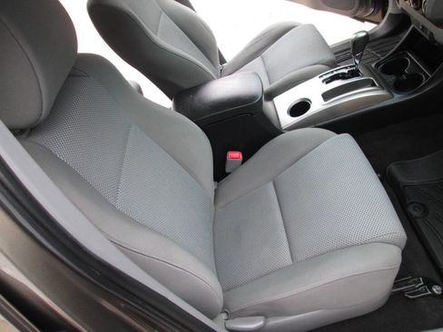 Used 2014 Toyota Tacoma TRD Sport w/ TRD Sport Package image 27