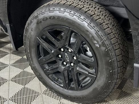 New 2026 Chevrolet Silverado 1500 High Country w/ Midnight Edition AWD/4WD image 33