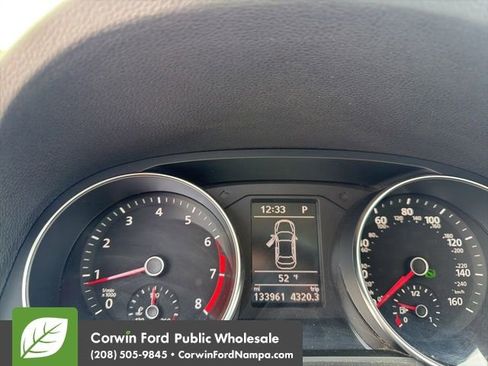 Used 2017 Volkswagen Passat 1.8T R-Line image 9