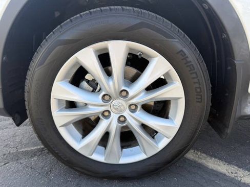 Used 2013 Toyota RAV4 Limited FWD image 9