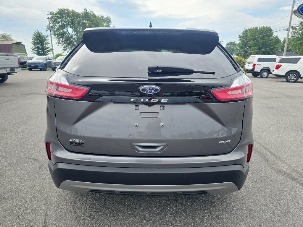 Used 2024 Ford Edge SEL w/ Convenience Package AWD/4WD image 7