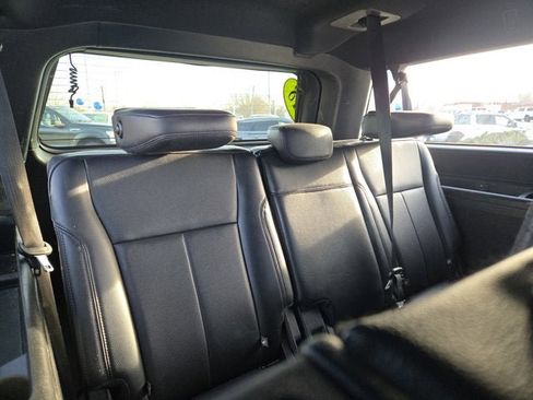 Used 2018 Ford Expedition Max XLT w/ Equipment Group 202A image 13