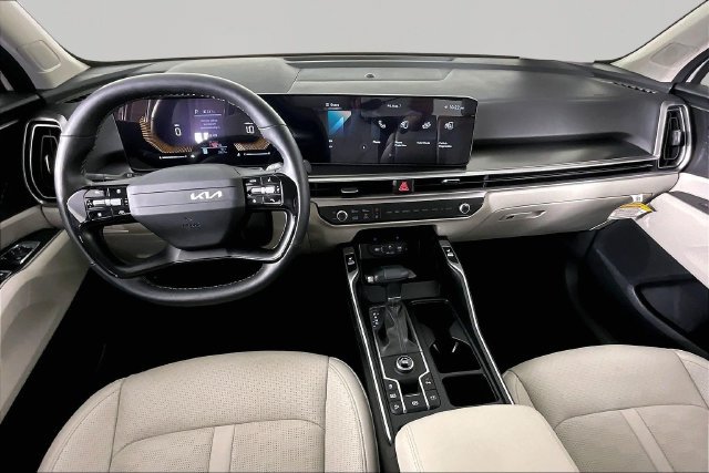 Certified 2026 Kia Sorento S FWD image 7