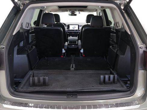 Used 2024 Volkswagen Atlas Peak Edition SE AWD/4WD image 32