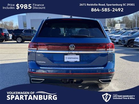 Used 2025 Volkswagen Atlas SE image 4