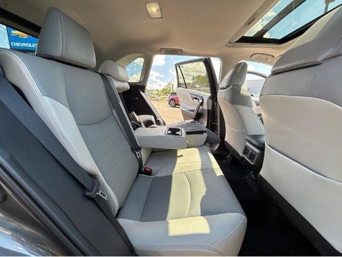 Used 2022 Toyota RAV4 XLE Premium AWD/4WD image 7