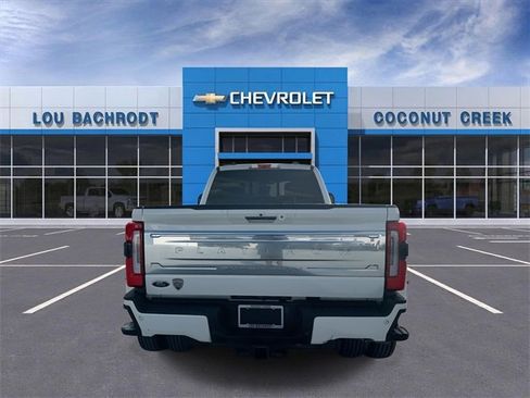 Used 2023 Ford F450 Platinum image 7