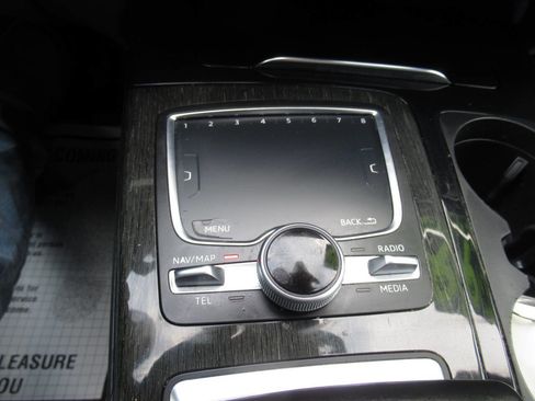 Used 2017 Audi Q7 3.0T Premium Plus image 31