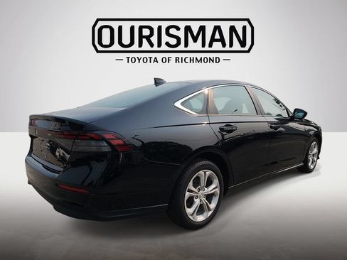 Used 2025 Honda Accord LX image 6