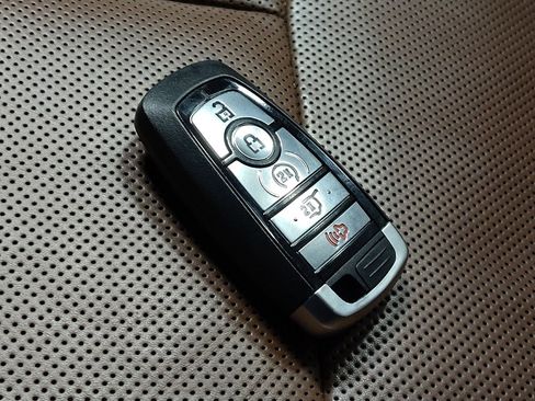 Used 2020 Lincoln Aviator Reserve w/ Equipment Group 201A RWD image 32