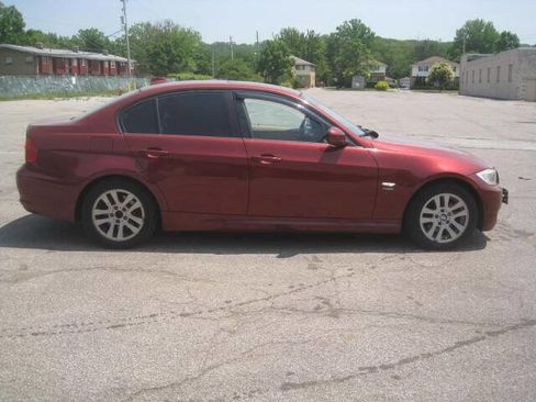 Used 2011 BMW 328i xDrive 328i xDrive AWD 4dr Sedan image 4