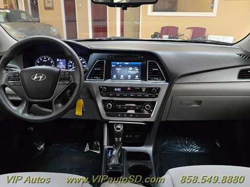 Used 2016 Hyundai Sonata SE image 17