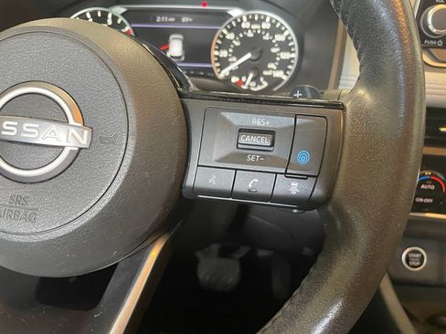 Certified 2023 Nissan Rogue SV w/ SV Premium B Package FWD image 15