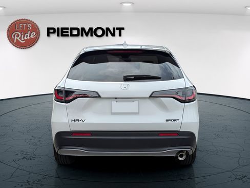 New 2026 Honda HR-V Sport image 4