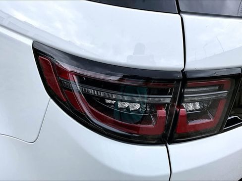 Used 2023 Land Rover Discovery Sport SE R-Dynamic AWD/4WD image 28