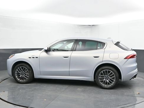 Used 2024 Maserati Grecale GT image 8