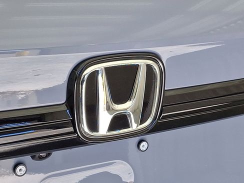 Used 2025 Honda Odyssey Elite image 24