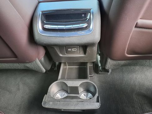 Used 2021 Cadillac XT6 Premium Luxury FWD image 15