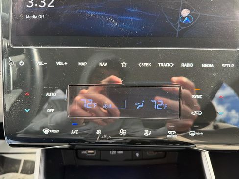 Used 2023 Hyundai Tucson Limited AWD/4WD image 27