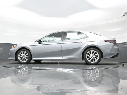 Used 2024 Toyota Camry LE FWD image 26
