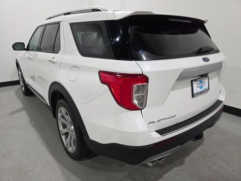 Used 2020 Ford Explorer Platinum image 41