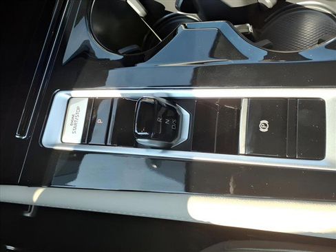 New 2026 Volkswagen Atlas SEL Premium R-Line image 24