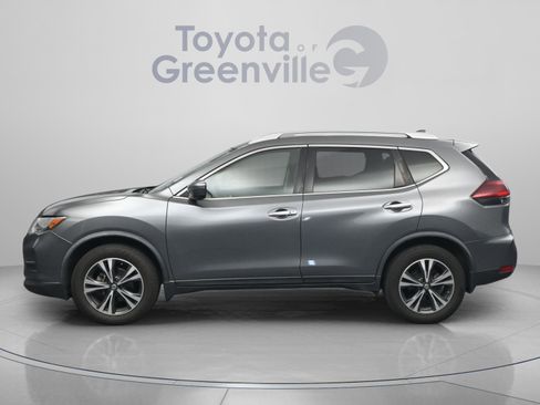 Used 2019 Nissan Rogue SV w/ Premium Package FWD image 5