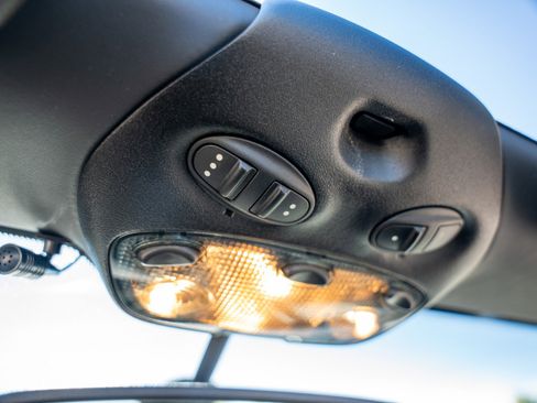 Used 2008 Porsche 911 Turbo image 37