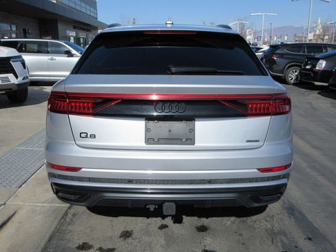 Used 2021 Audi Q8 Premium Plus image 7