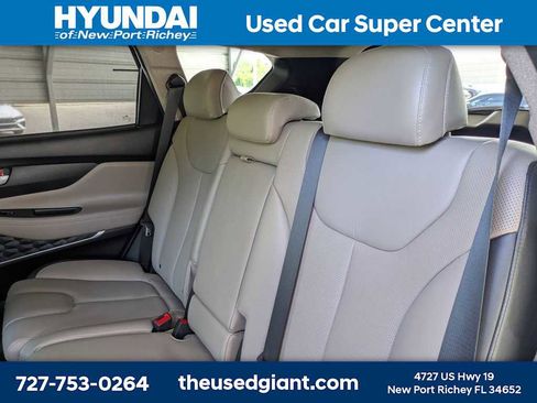 Used 2020 Hyundai Santa Fe SEL FWD image 16