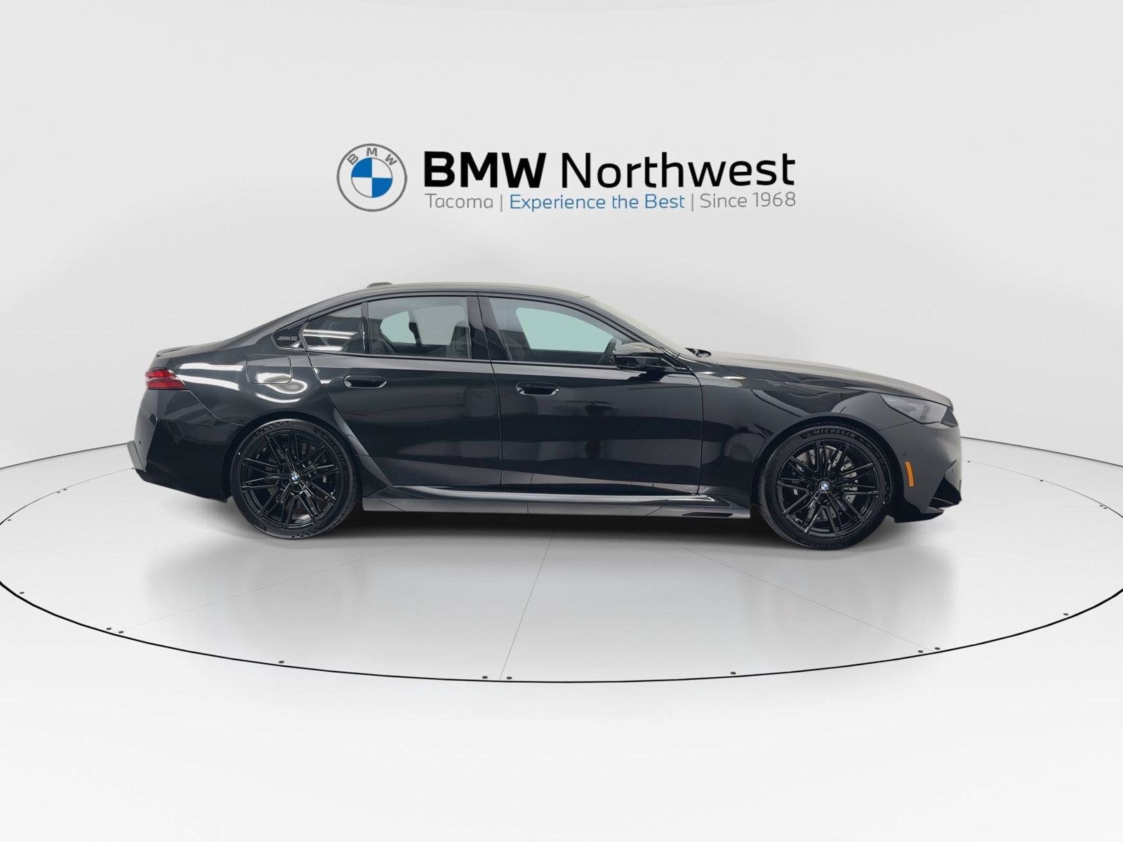New 2027 BMW M5 w/ Executive Package AWD/4WD image 5