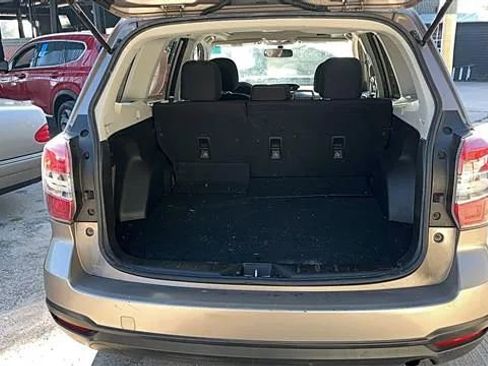 Used 2015 Subaru Forester 2.5i Premium w/ All-Weather Package image 10