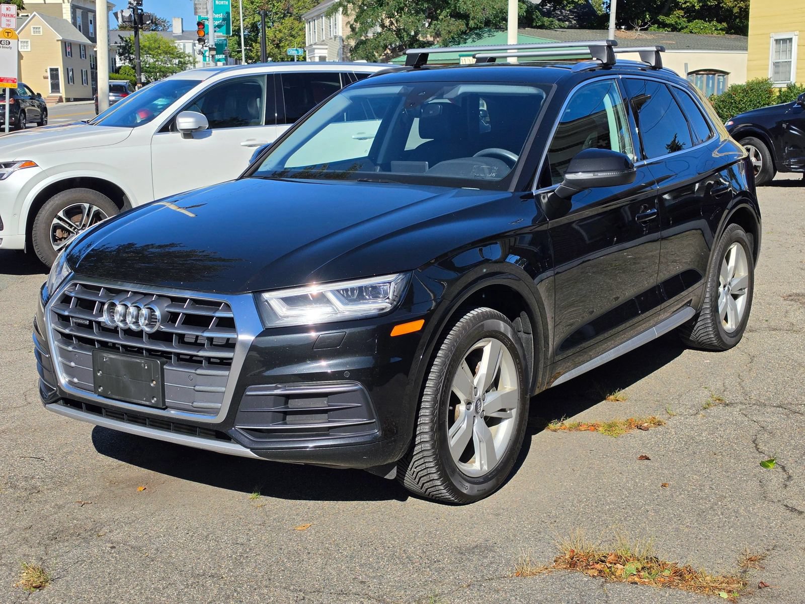 Used 2019 Audi Q5 2.0T Premium Plus w/ Premium Plus Package AWD/4WD image 3