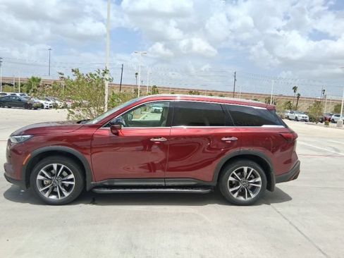 Used 2024 INFINITI QX60 Luxe FWD image 3