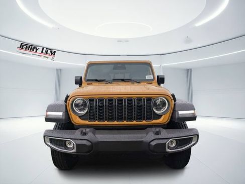 New 2026 Jeep Gladiator Sport AWD/4WD image 9