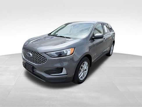 Used 2024 Ford Edge SEL AWD/4WD image 3