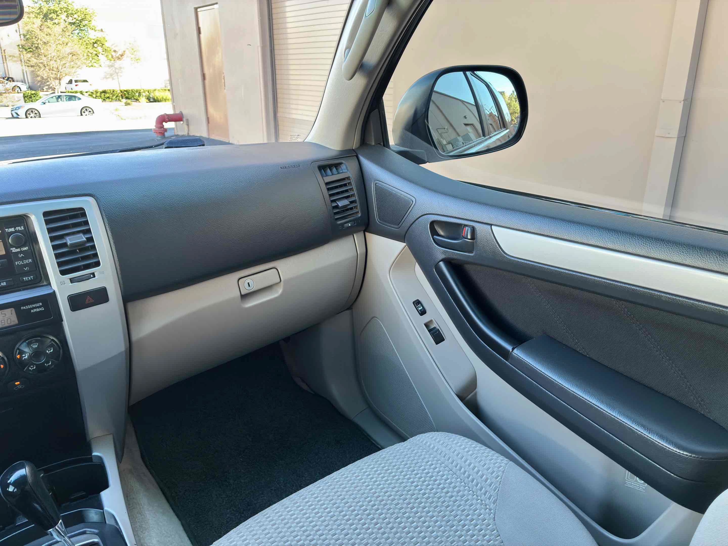 Used 2006 Toyota 4Runner SR5 RWD image 17