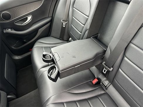Used 2018 Mercedes-Benz C 300 4MATIC Sedan image 12