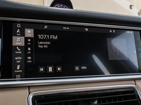 Used 2018 Porsche Panamera 4 w/ Sport Chrono Package image 40