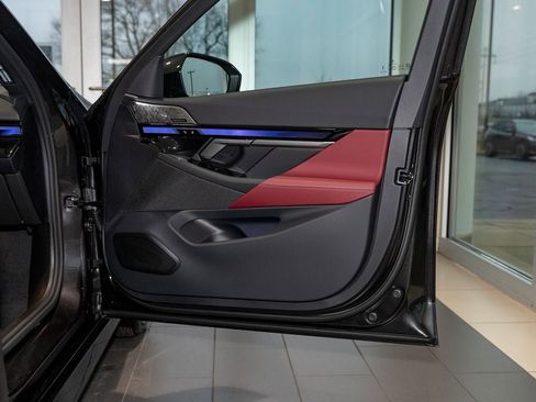 New 2026 BMW i5 eDrive40 w/ M Sport Package image 19