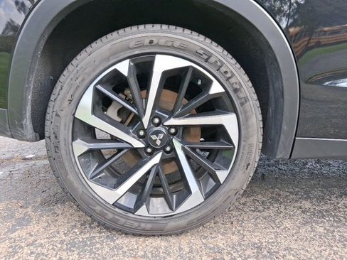 Used 2024 Mitsubishi Outlander image 7