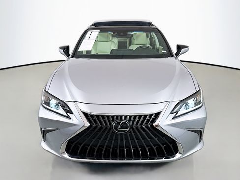 Used 2022 Lexus ES 350 w/ Premium Package image 2