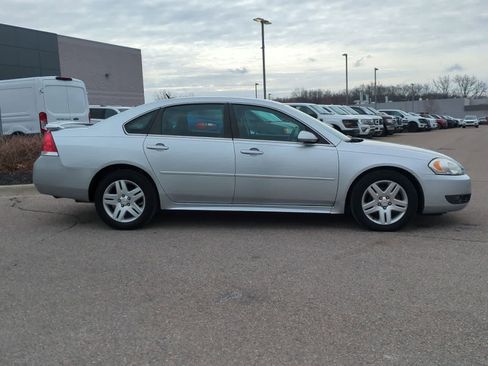 Used 2010 Chevrolet Impala LT w/ Luxury Edition Package image 9
