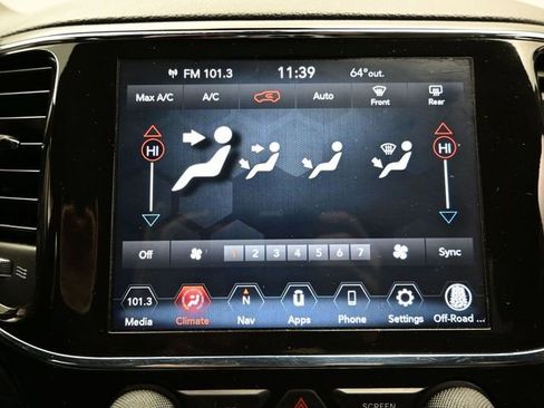 Used 2022 Jeep Grand Cherokee Laredo E image 31